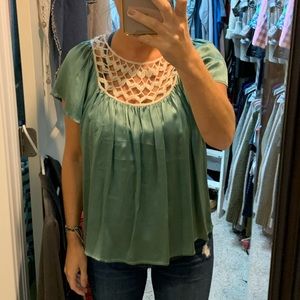 Kimchi &Blue 100% silk top